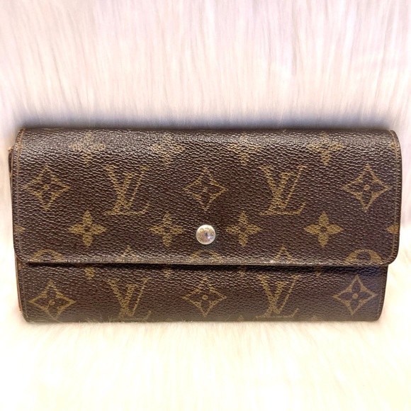 Louis Vuitton Handbags - Authentic Vintage Louis Vuitton Sarah Wallet  #8.6s AN 881